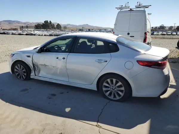 5XXGT4L39JG270346 2018 KIA OPTIMA - Image 2