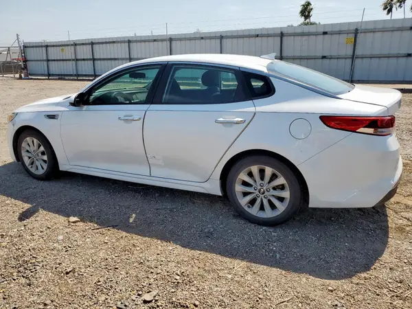 5XXGT4L39JG270962 2019 KIA OPTIMA - Image 2