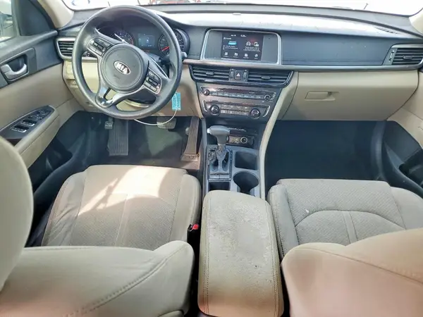 5XXGT4L39JG271416 2018 KIA OPTIMA - Image 8