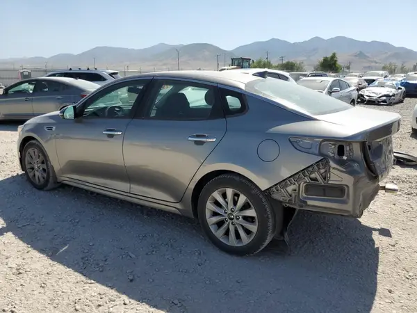 5XXGT4L39JG271982 2018 KIA OPTIMA - Image 2