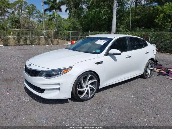 5XXGT4L39JG272694 2018 KIA OPTIMA - Image 2