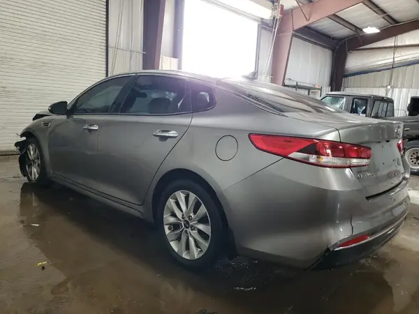 5XXGT4L39JG272906 2018 KIA OPTIMA - Image 2