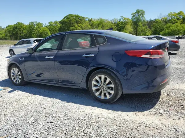 5XXGT4L39JG273618 2018 KIA OPTIMA - Image 2