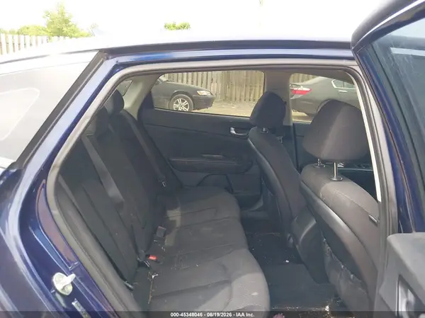 5XXGT4L39JG273697 2018 KIA OPTIMA - Image 8