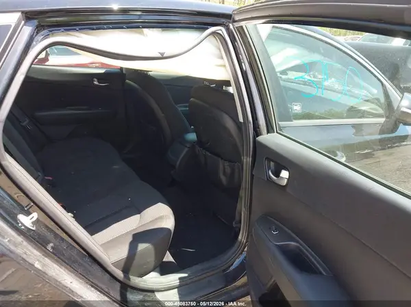 5XXGT4L39JG273943 2018 KIA OPTIMA - Image 8