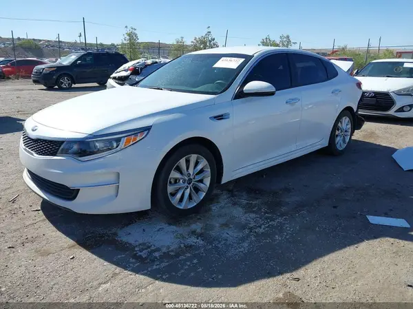 5XXGT4L39JG274834 2018 KIA OPTIMA - Image 2
