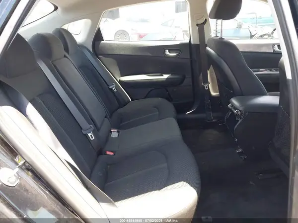 5XXGT4L39KG275578 2019 KIA OPTIMA - Image 8