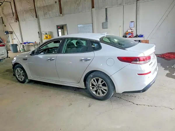 5XXGT4L39KG278447 2019 KIA OPTIMA - Image 2