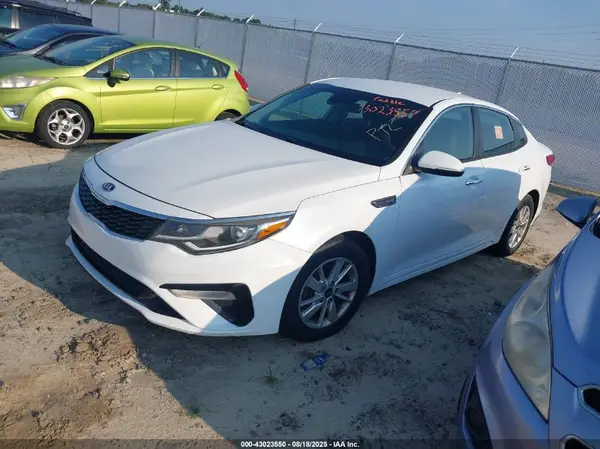5XXGT4L39KG278870 2019 KIA OPTIMA - Image 2