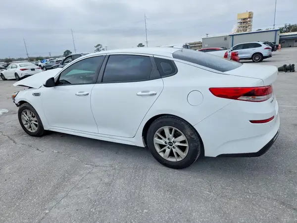 5XXGT4L39KG280490 2019 KIA OPTIMA - Image 2