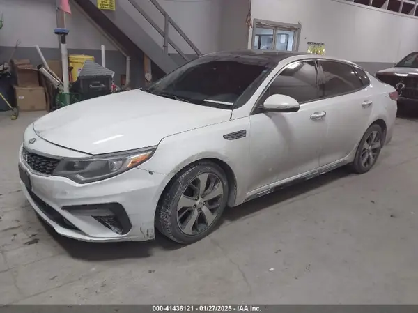 5XXGT4L39KG280666 2019 KIA OPTIMA - Image 2