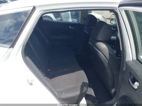 5XXGT4L39KG280988 2019 KIA OPTIMA - Image 8