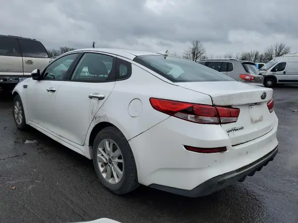 5XXGT4L39KG282367 2019 KIA OPTIMA - Image 2