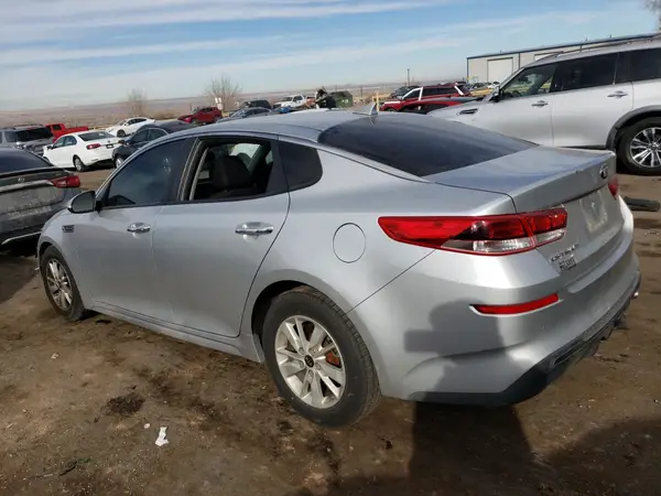 5XXGT4L39KG282854 2019 KIA OPTIMA - Image 2