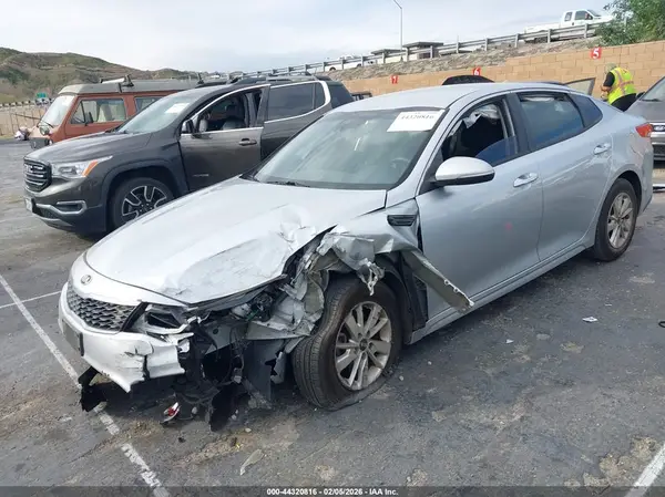 5XXGT4L39KG283759 2019 KIA OPTIMA - Image 2