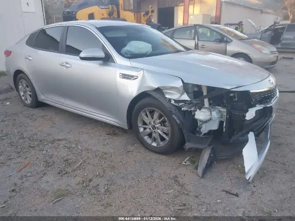 5XXGT4L39KG285012 2019 KIA OPTIMA - Image 1