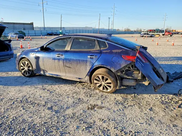 5XXGT4L39KG285656 2019 KIA OPTIMA - Image 2