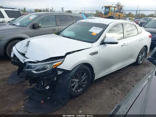 5XXGT4L39KG289609 2019 KIA OPTIMA - Image 2