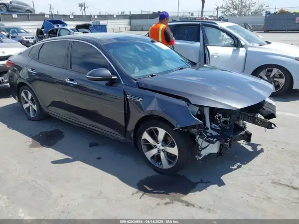 5XXGT4L39KG290775 2019 KIA OPTIMA - Image 1