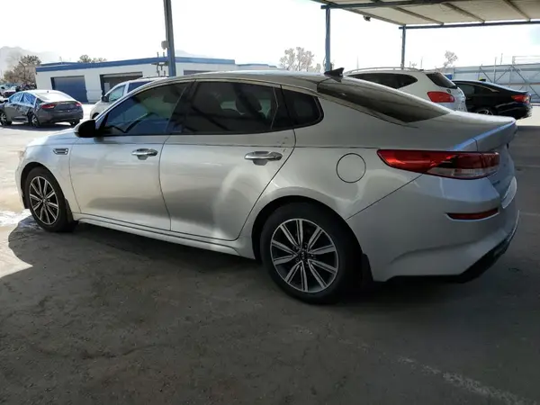 5XXGT4L39KG299895 2019 KIA OPTIMA - Image 2