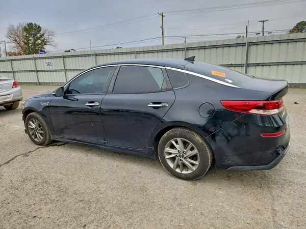 5XXGT4L39KG300088 2019 KIA OPTIMA - Image 2