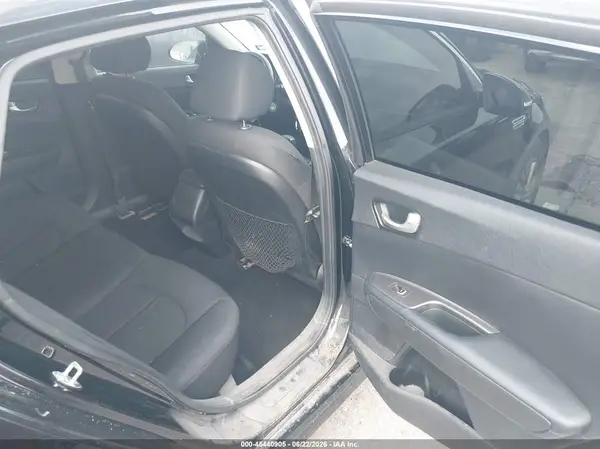 5XXGT4L39KG306425 2019 KIA OPTIMA - Image 8