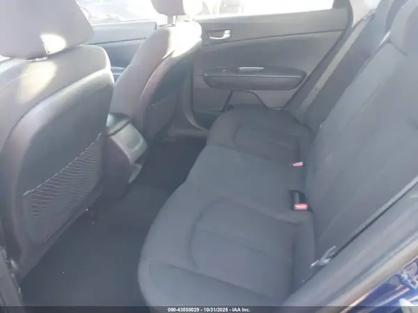 5XXGT4L39KG308367 2019 KIA OPTIMA - Image 8