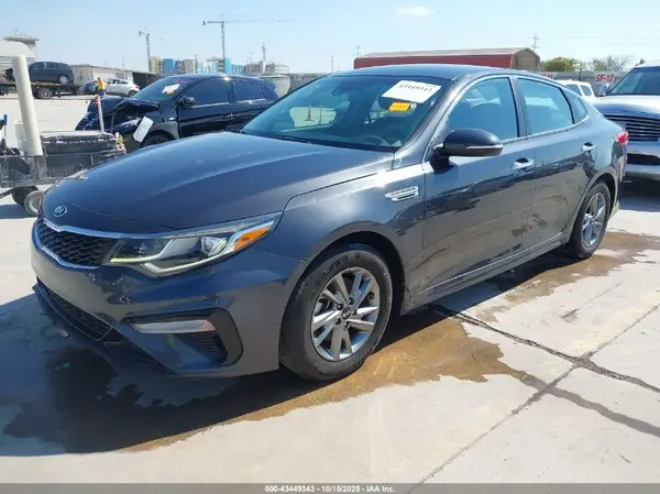5XXGT4L39KG310619 2019 KIA OPTIMA - Image 2