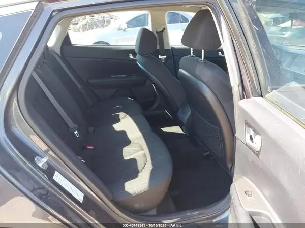 5XXGT4L39KG310619 2019 KIA OPTIMA - Image 8