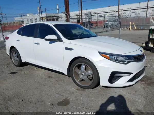 5XXGT4L39KG318073 2019 KIA OPTIMA - Image 1