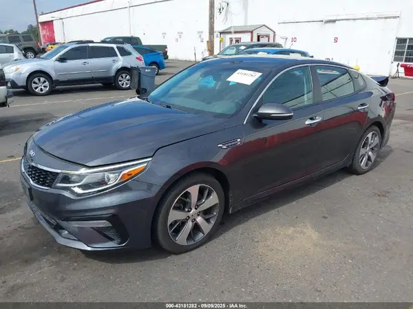 5XXGT4L39KG320700 2019 KIA OPTIMA - Image 2