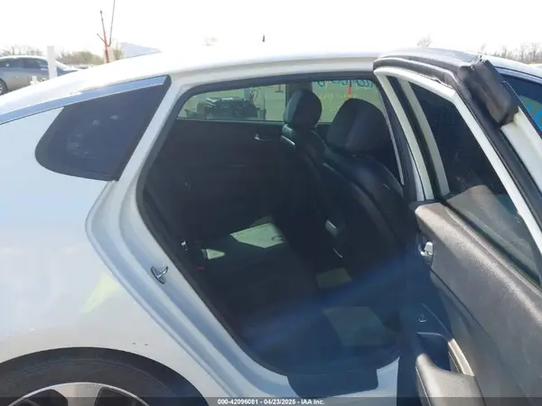 5XXGT4L39KG322754 2019 KIA OPTIMA - Image 8