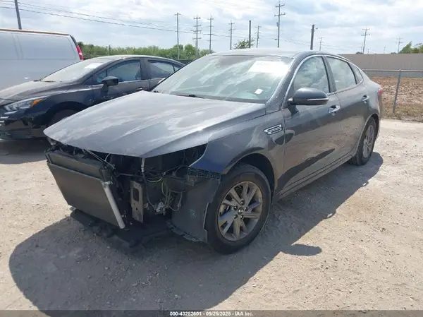 5XXGT4L39KG325914 2019 KIA OPTIMA - Image 2