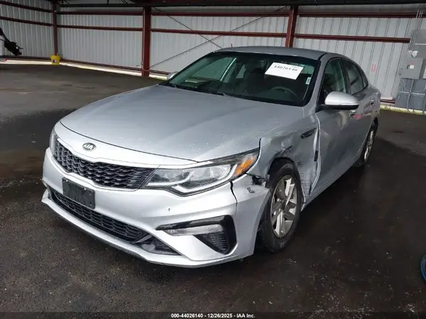 5XXGT4L39KG328618 2019 KIA OPTIMA - Image 2