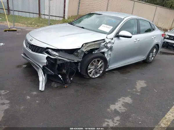 5XXGT4L39KG334595 2019 KIA OPTIMA - Image 2