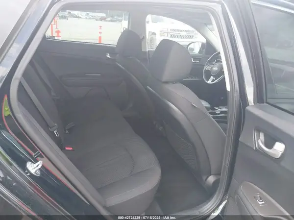 5XXGT4L39KG339988 2019 KIA OPTIMA - Image 8