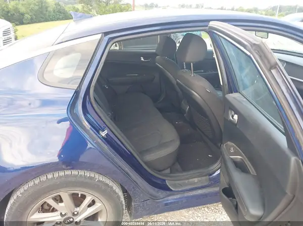 5XXGT4L39KG340610 2019 KIA OPTIMA - Image 8