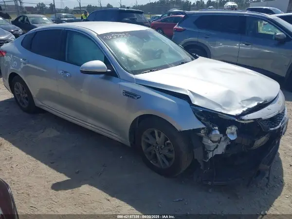 5XXGT4L39KG340865 2019 KIA OPTIMA - Image 1