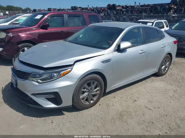 5XXGT4L39KG340865 2019 KIA OPTIMA - Image 2