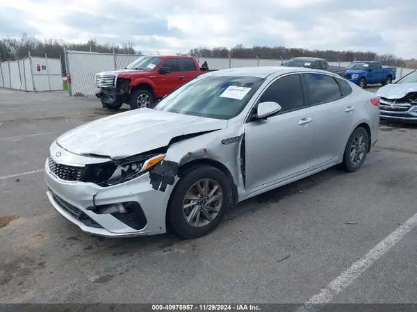 5XXGT4L39KG341935 2019 KIA OPTIMA - Image 2