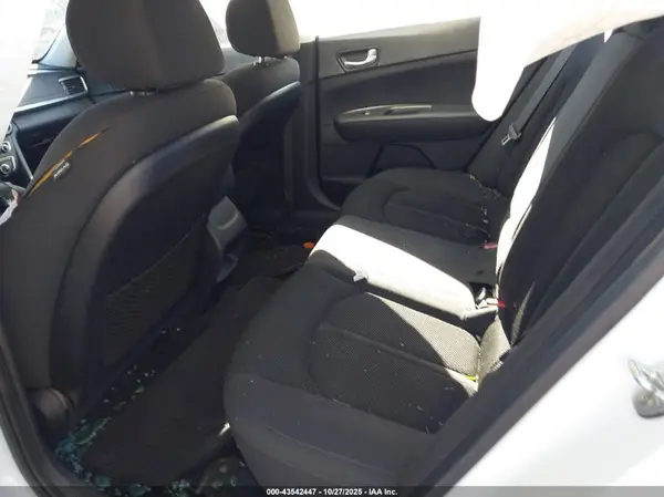 5XXGT4L39KG344902 2019 KIA OPTIMA - Image 8