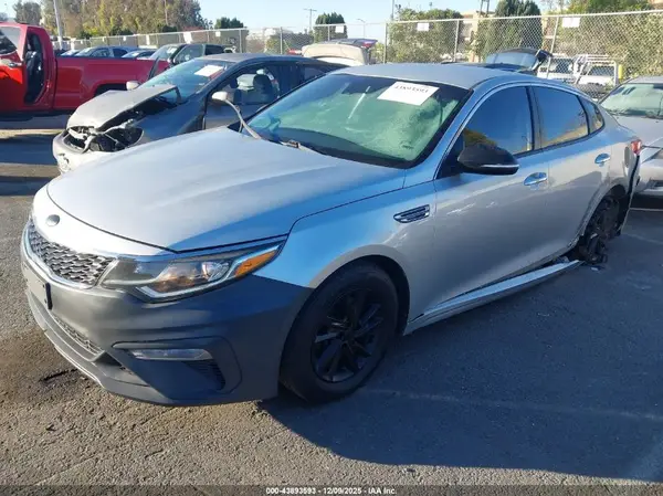 5XXGT4L39KG347654 2019 KIA OPTIMA - Image 2