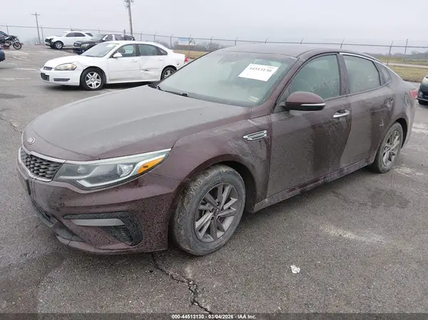 5XXGT4L39KG348447 2019 KIA OPTIMA - Image 2