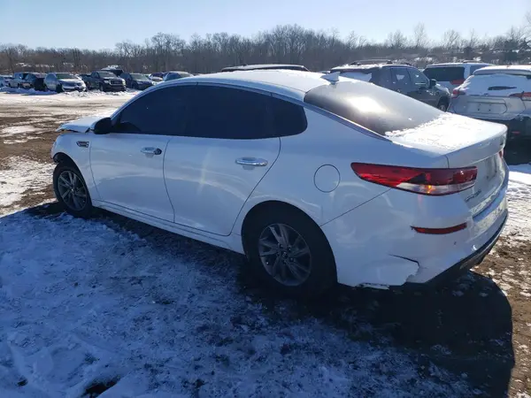 5XXGT4L39KG358623 2019 KIA OPTIMA - Image 2