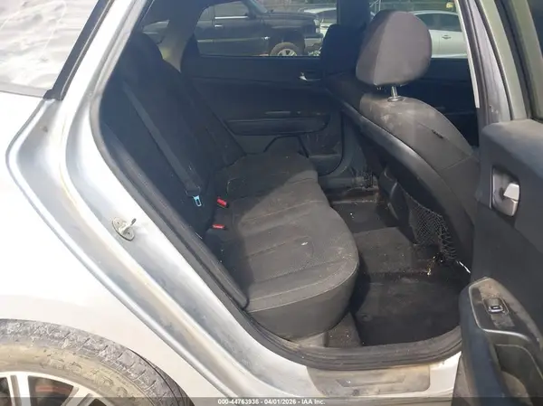 5XXGT4L39KG360100 2019 KIA OPTIMA - Image 8