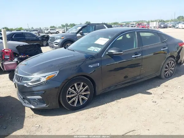 5XXGT4L39KG365975 2019 KIA OPTIMA - Image 2