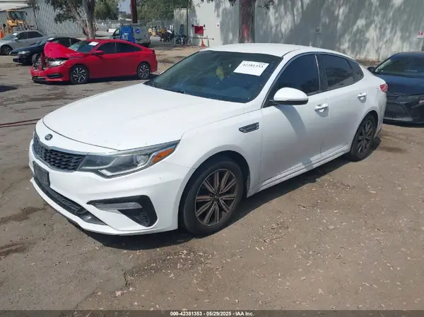 5XXGT4L39KG371274 2019 KIA OPTIMA - Image 2