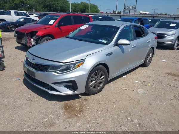 5XXGT4L39LG380378 2020 KIA OPTIMA - Image 2