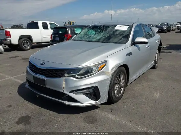 5XXGT4L39LG381143 2020 KIA OPTIMA - Image 2