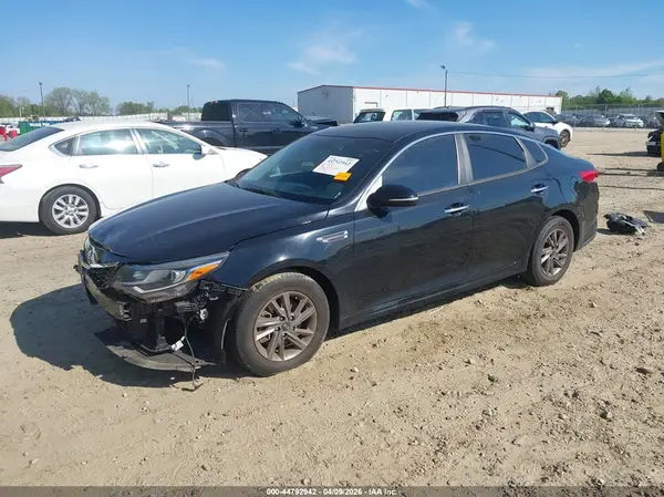 5XXGT4L39LG383541 2020 KIA OPTIMA - Image 2